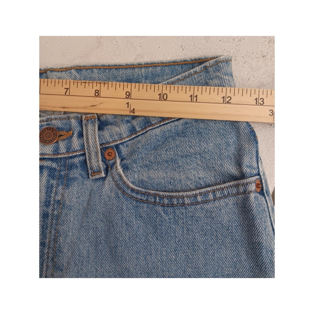 Levi's 512 Slim Fit Tapered Leg Women's Jeans Light Wash Size 7 Medium - Picture 3 of 10